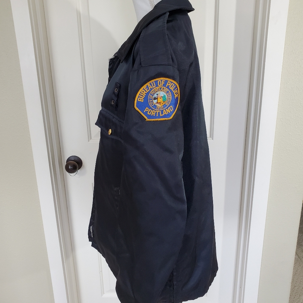 Portland Police Jacket - Picture 4 of 11